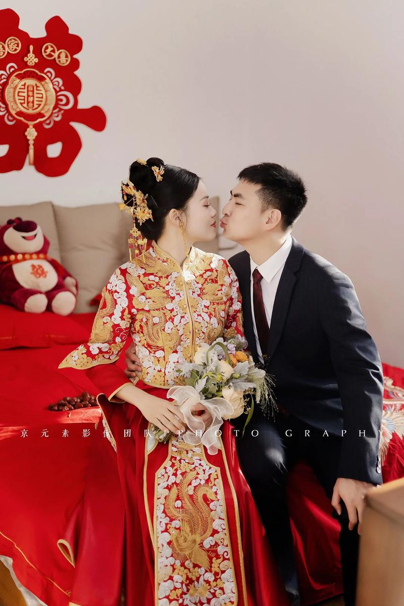 室内婚纱照：寻找爱情的温暖港湾